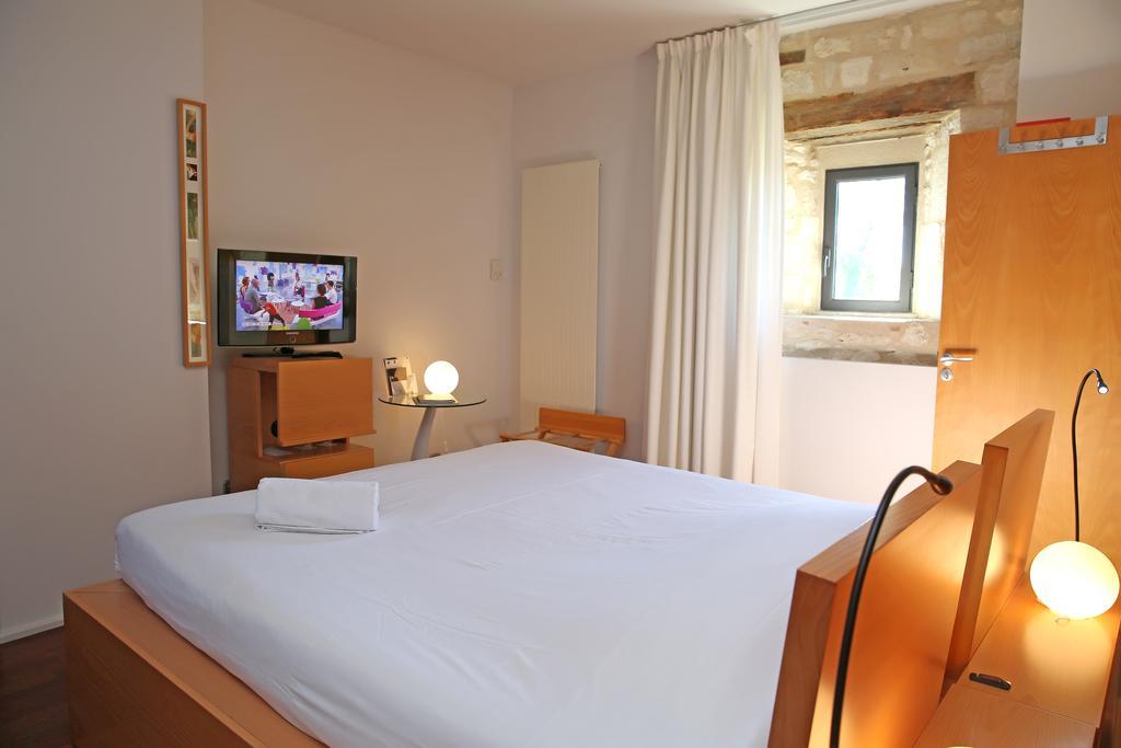 Chateau De Salettes Cahuzac-sur-Vere Room photo